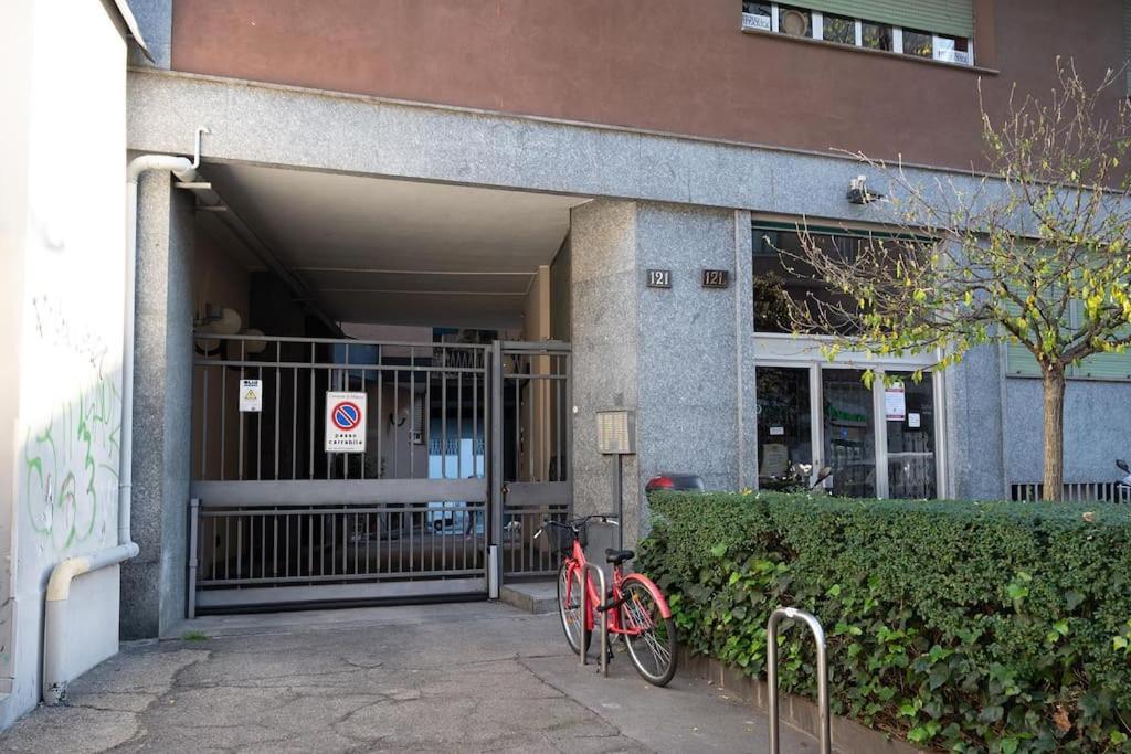 Guest Planet - Cozy Housing Porta Romana M3 Milan Exterior photo