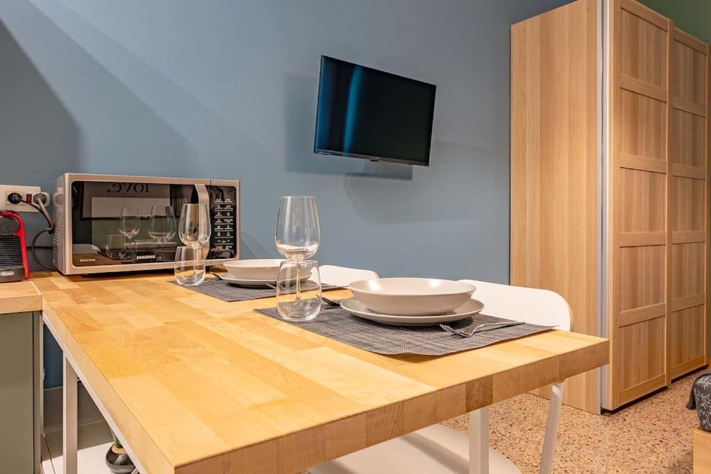 Guest Planet - Cozy Housing Porta Romana M3 Milan Exterior photo